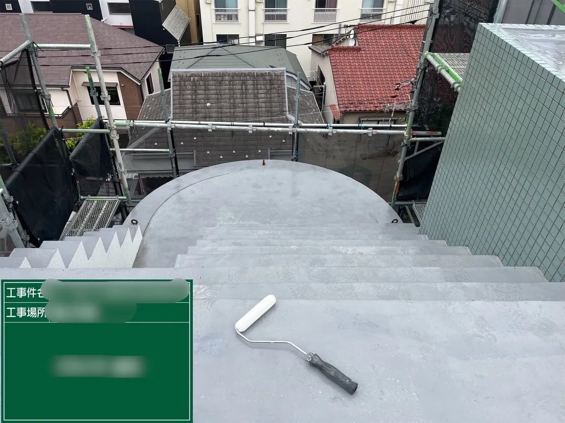 【屋上階段屋根ウレタン防水工事】
