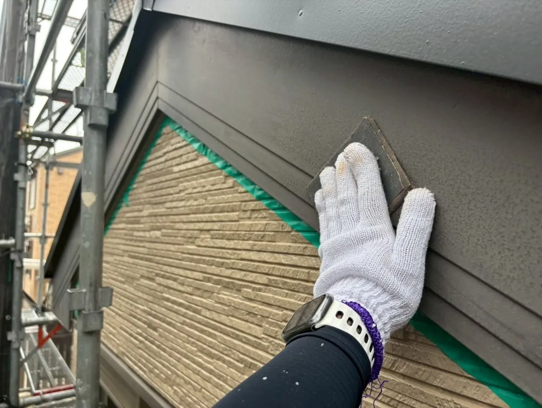 【戸建塗装工事|破風板(はふいた)塗装】