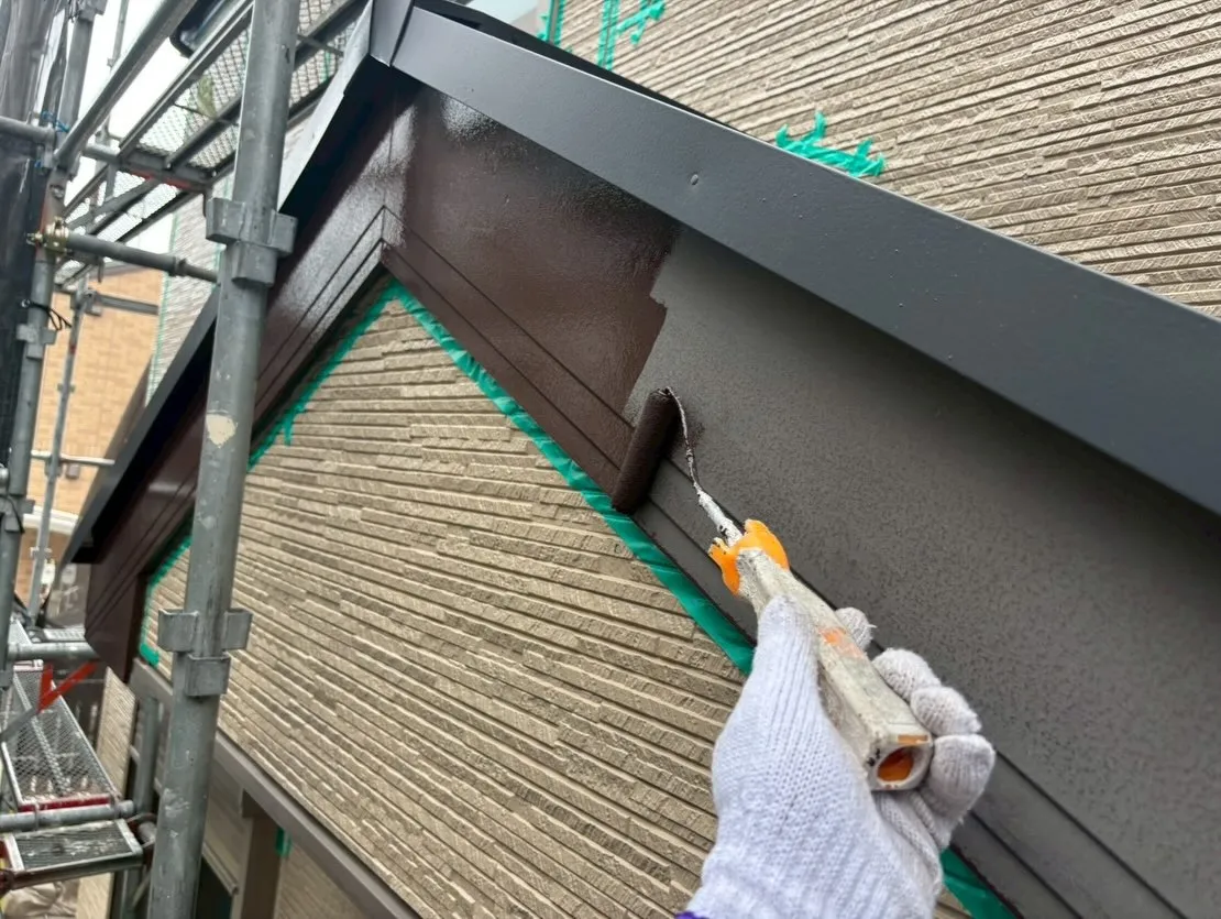 【戸建塗装工事|破風板(はふいた)塗装】