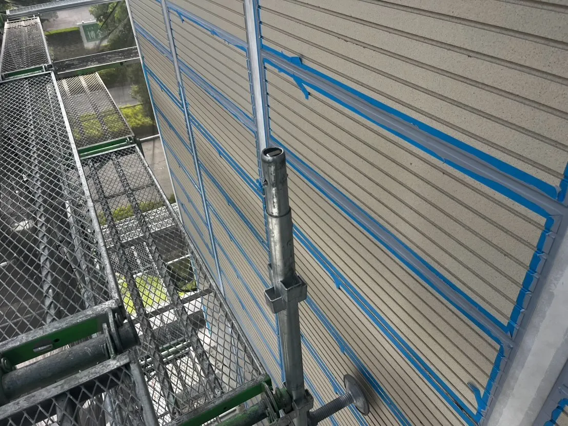 【外壁タイル面シーリング打ち替え工事👷♂️】